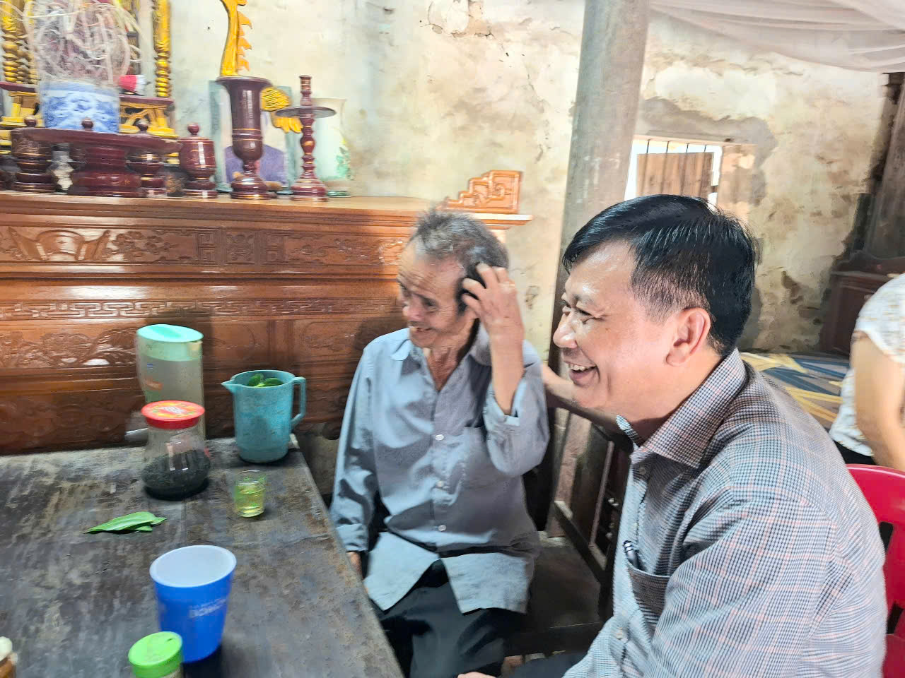Anh-tin-bai